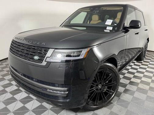 2025 Land Rover Range Rover P400 SE 7 Seat