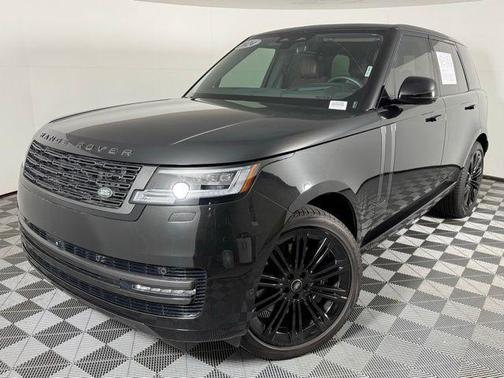 2024 Land Rover Range Rover P530 SE