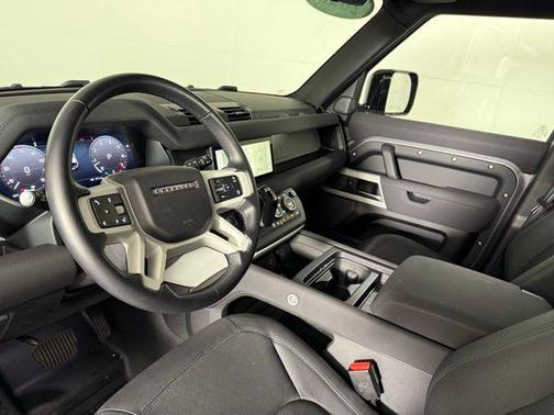 2023 Land Rover Defender 110 S