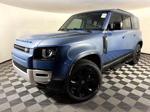 2025 Land Rover Defender 110 P300