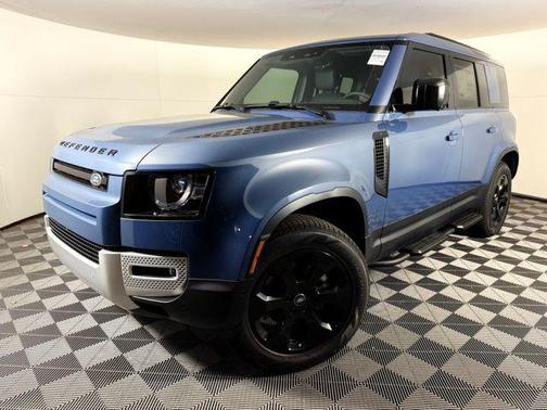 2025 Land Rover Defender 110 P300