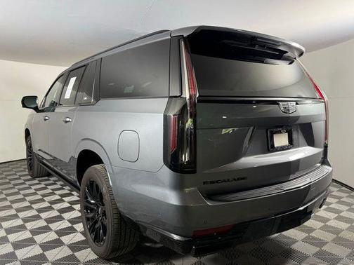 2021 Cadillac Escalade ESV Sport Platinum