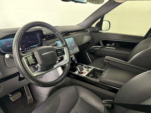 2023 Land Rover Range Rover P530 SE