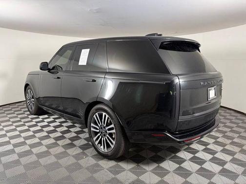 2023 Land Rover Range Rover P530 SE