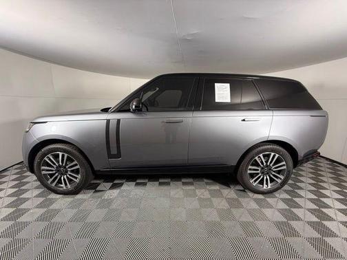 2023 Land Rover Range Rover P530 SE