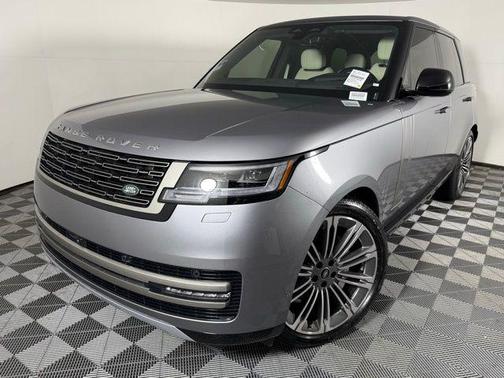 2025 Land Rover Range Rover P400 SE
