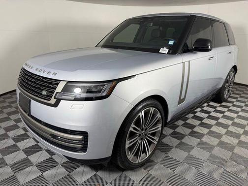 2025 Land Rover Range Rover P530 SE