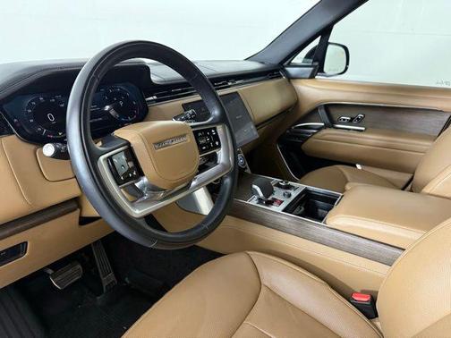 2023 Land Rover Range Rover P530 SE