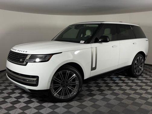 2025 Land Rover Range Rover P400 SE