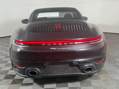 2020 Porsche 911 Carrera