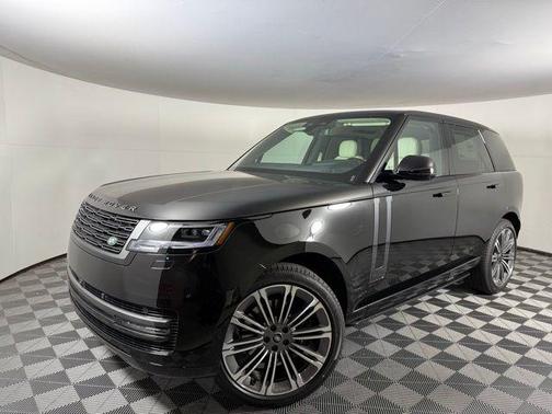 2025 Land Rover Range Rover P400 SE