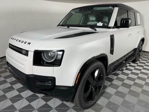 2026 Land Rover Defender 110 V8