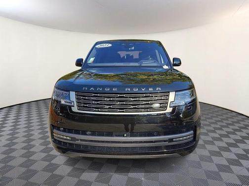 2023 Land Rover Range Rover P530 SE