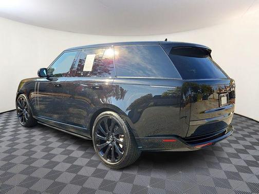 2023 Land Rover Range Rover P530 SE