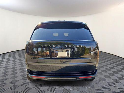 2023 Land Rover Range Rover P530 SE