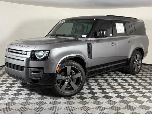 2024 Land Rover Defender 130 P400 Outbound