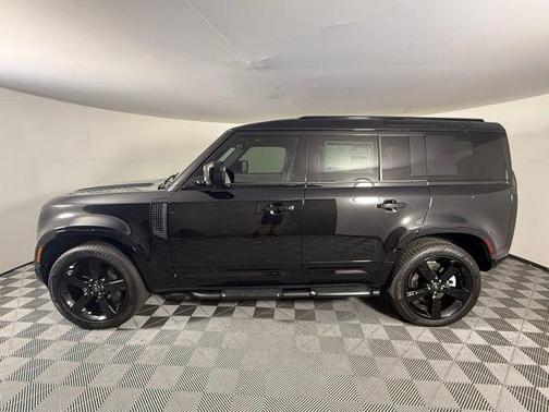2025 Land Rover Defender 110 P400 X-Dynamic SE