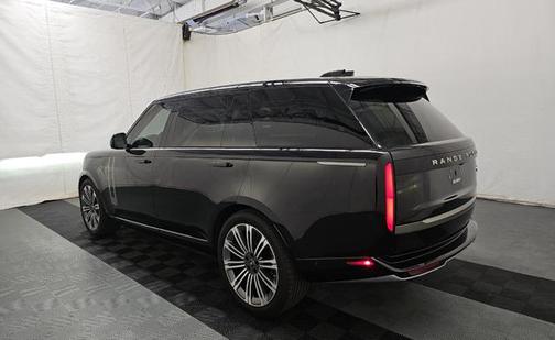 2023 Land Rover Range Rover P400 SE