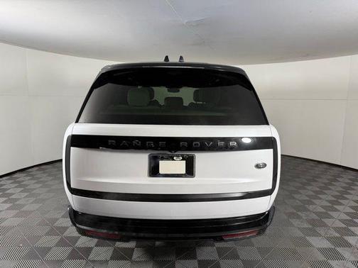 2023 Land Rover Range Rover P530 SE