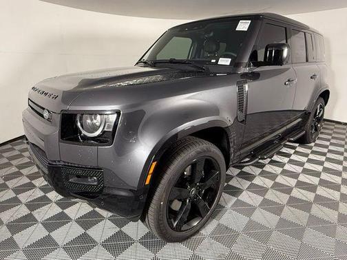 2025 Land Rover Defender 110 V8