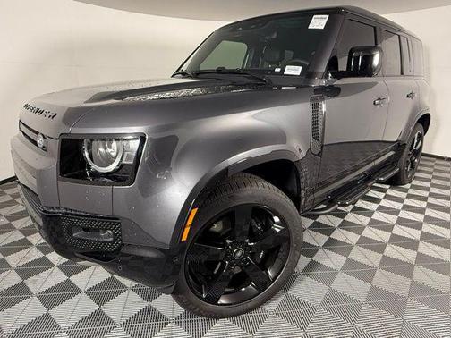 2025 Land Rover Defender 110 V8
