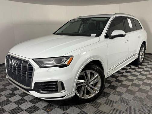 2020 Audi Q7 55 Premium Plus