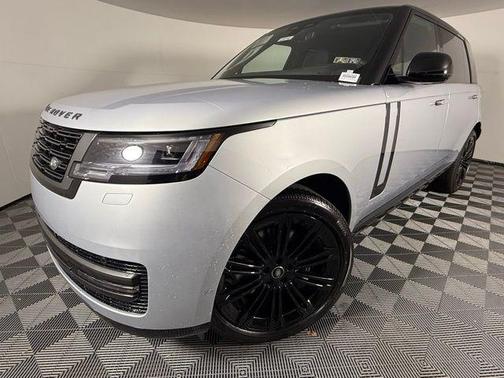 2025 Land Rover Range Rover P530 SE 7 Seat