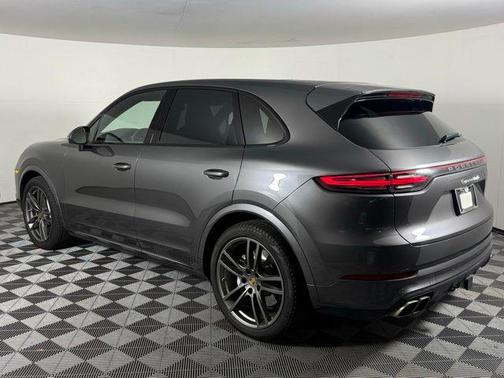 2022 Porsche Cayenne Turbo