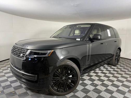 2023 Land Rover Range Rover P530 SE