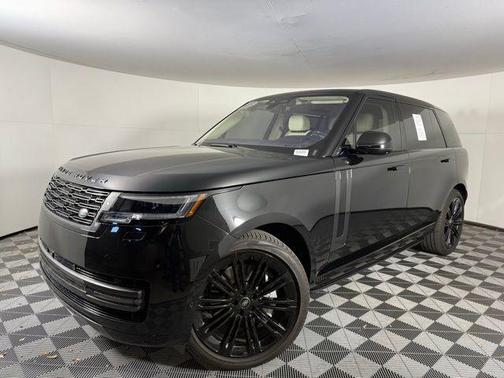 2023 Land Rover Range Rover P530 SE