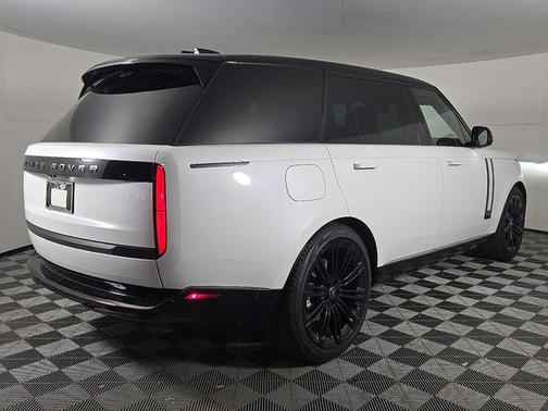 2024 Land Rover Range Rover P400 SE