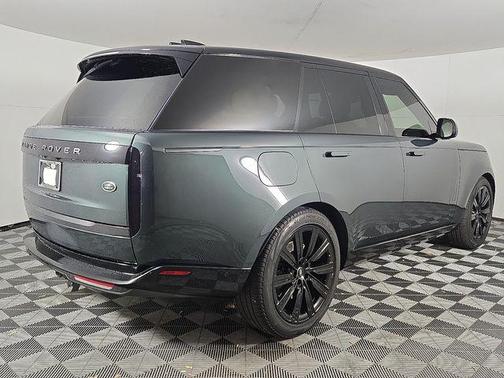2023 Land Rover Range Rover SE