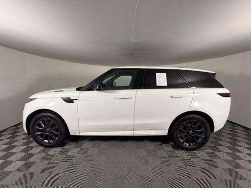 2024 Land Rover Range Rover Sport SE