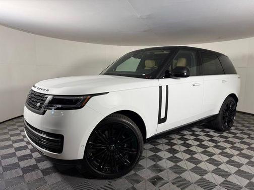 2025 Land Rover Range Rover P530 SE