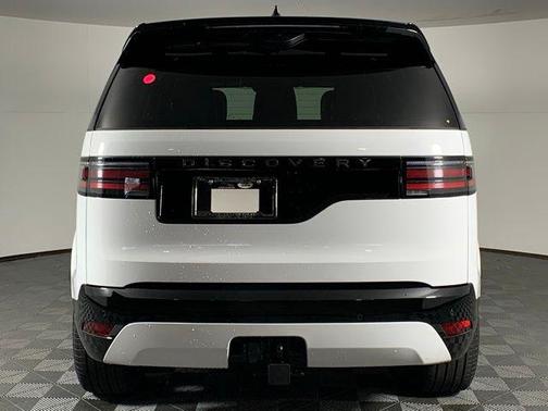 2024 Land Rover Discovery P300 Dynamic SE