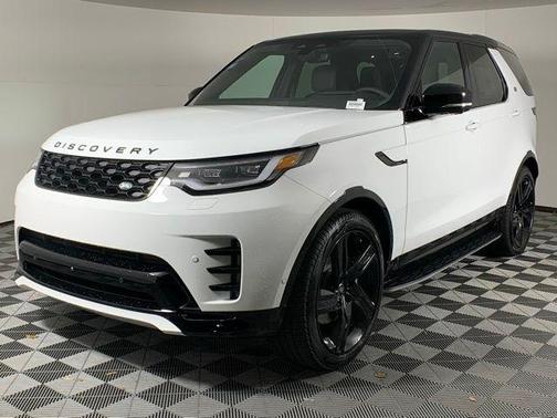 2024 Land Rover Discovery P300 Dynamic SE