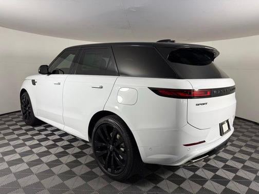 2025 Land Rover Range Rover Sport SE