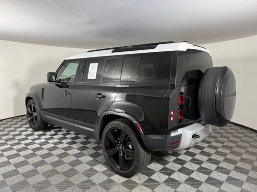 2024 Land Rover Defender 110 P300