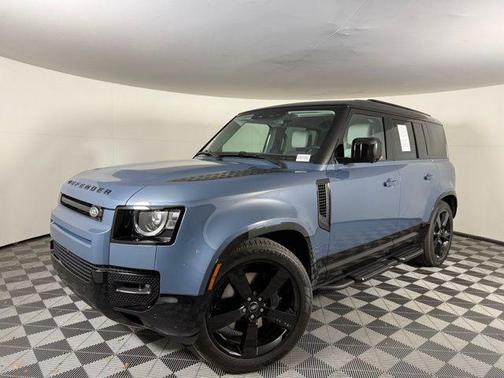 2025 Land Rover Defender 110 P400 X-Dynamic SE