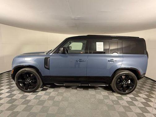 2025 Land Rover Defender 110 P400 X-Dynamic SE