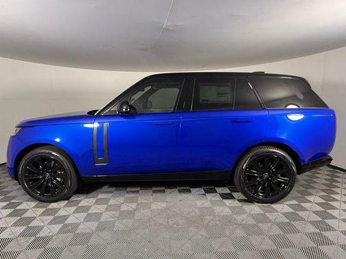 2025 Land Rover Range Rover P400 SE