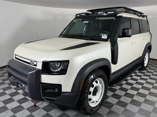 2024 Land Rover Defender 110 P300