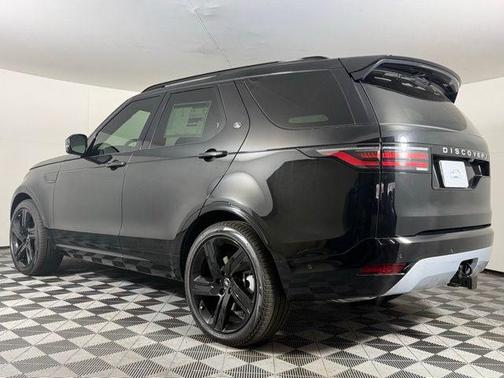 2026 Land Rover Discovery Tempest Edition