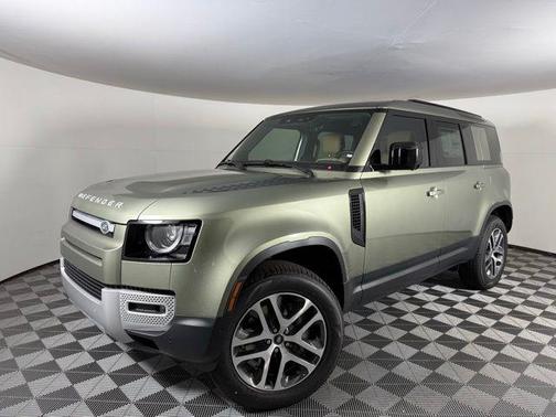 2025 Land Rover Defender 110 P300
