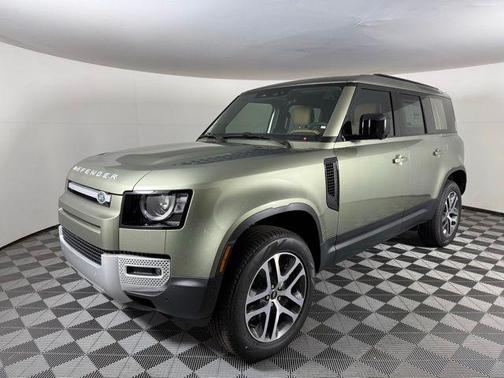 2025 Land Rover Defender 110 P300