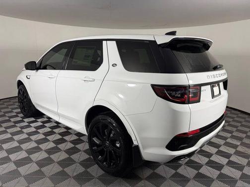 2025 Land Rover Discovery Sport S