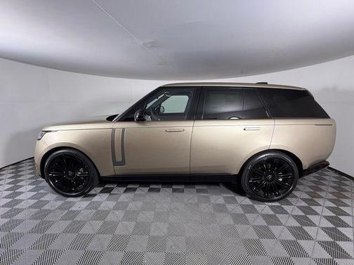 2025 Land Rover Range Rover P400 SE