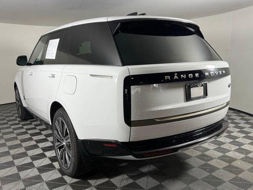 2023 Land Rover Range Rover P440e SE