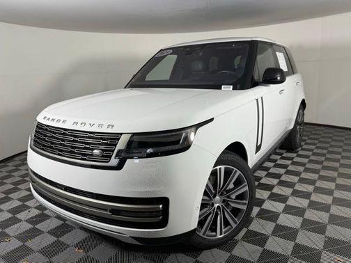 2023 Land Rover Range Rover P440e SE