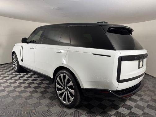 2025 Land Rover Range Rover P530 Autobiography 7 Seat